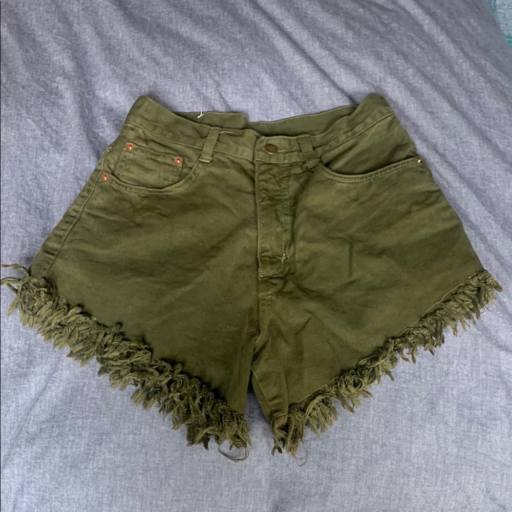 Vintage Olive Green Frayed Hem Women's Shorts ✨